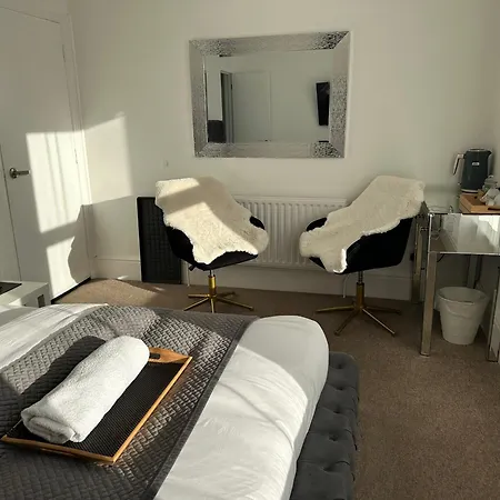 Seaside 5 Min From Beach Ensuite Room Parking-2